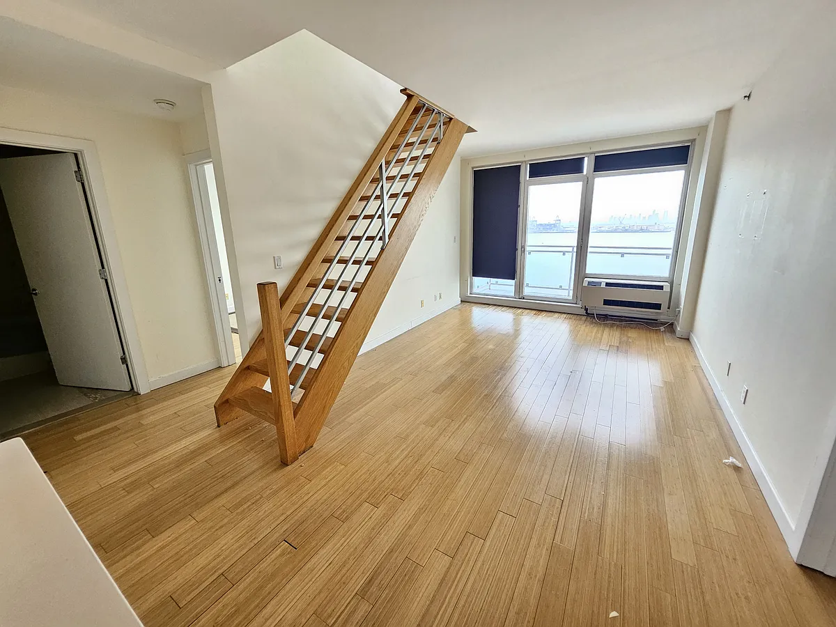 Building Photo - 224 Richmond Ter #D12