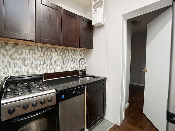 4th image of 634 W 135th St APT 31