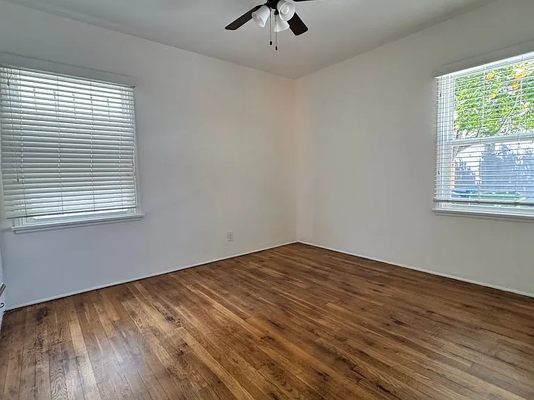 9045 Cattaraugus Ave — Photo 10