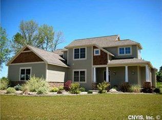 7728 Spike Horn Path, Baldwinsville, NY