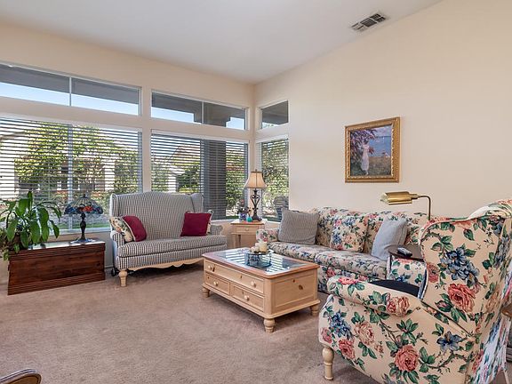 3rd image of 78340 Prairie Flower Dr