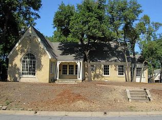 1300 Canterbury Ct, Dallas, TX 75208