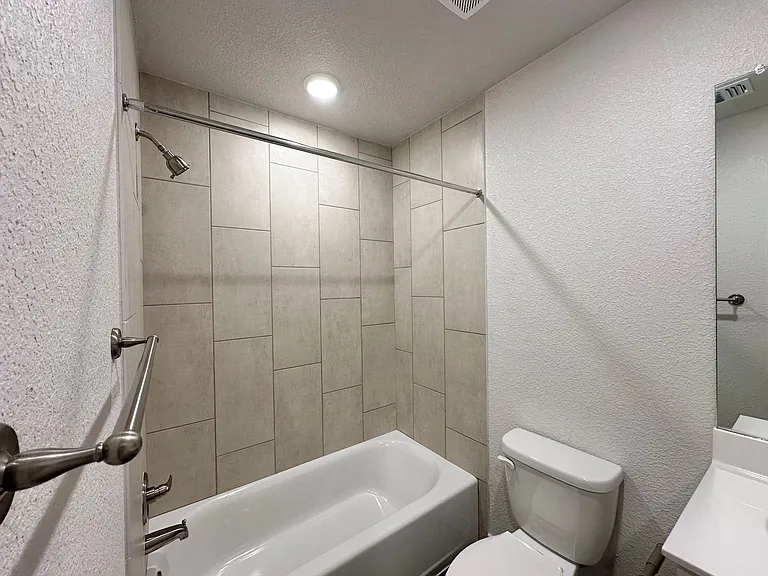 218 B Dolphin — Photo 18