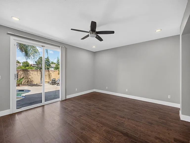 1490 Peppertree Rd — Photo 18