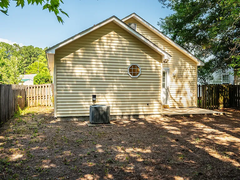 212 Forest Park Dr — Photo 14