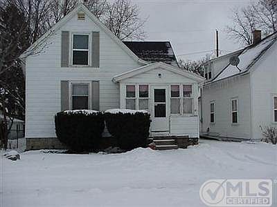 1st image of 61 W 15th St