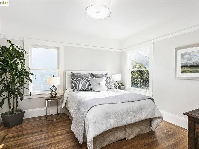 5723 Shattuck Ave — Photo 9