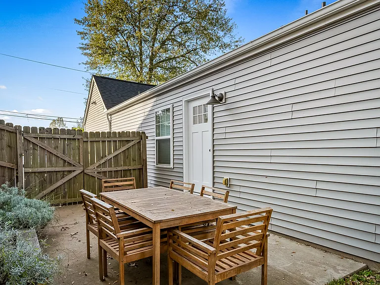 13 McAdoo Ave — Photo 18