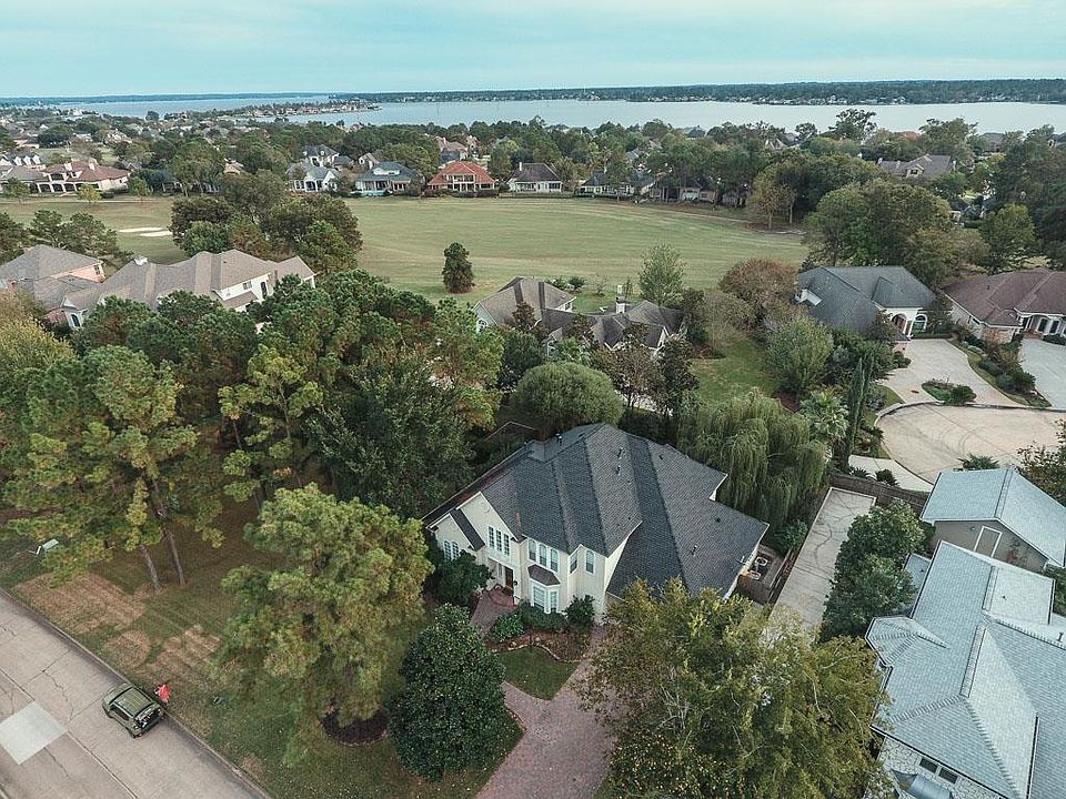1st image of 958 Bentwater Dr