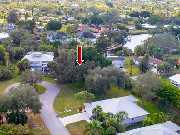 4th image of 27280 River Royale Ct