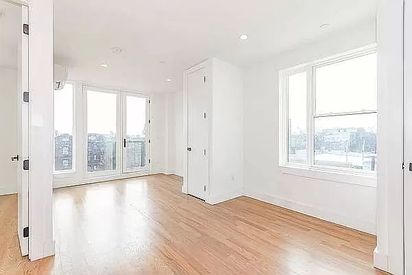 1st image of 171 Linden Blvd #C6