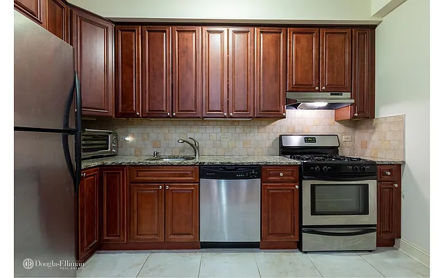 Sold by Douglas Elliman | media 16
