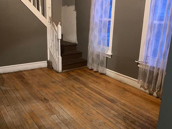 4th image of 1150 Cromwell Ave SE