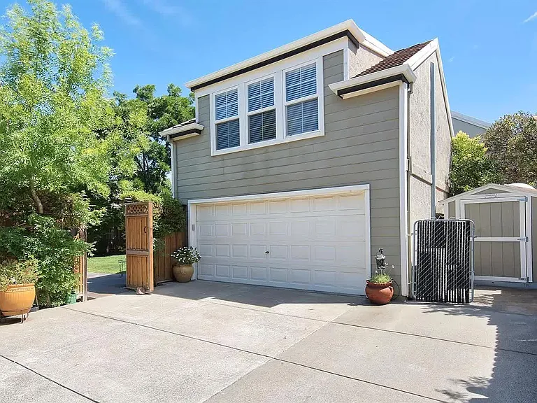 590 Mural Ln — Photo 16