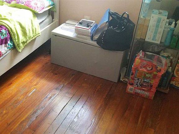 4th image of 12813 142nd St