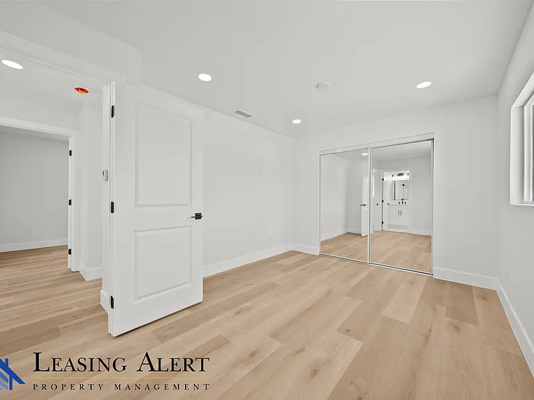 16446 Lassen St — Photo 17