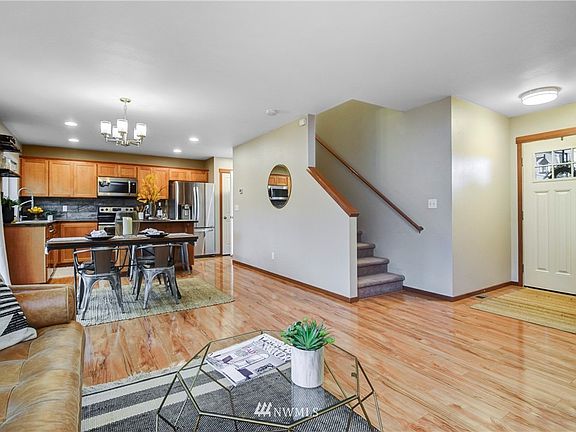 4th image of 1403 78th Dr SE