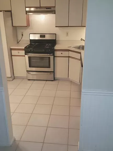 Spacious kitchen