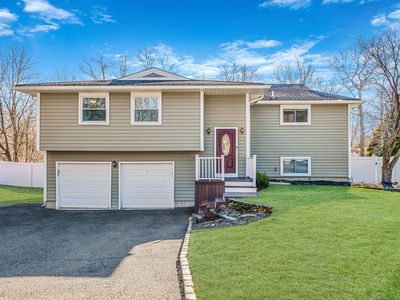 3 Oxford Drive, Port Jefferson Station, NY, 11776