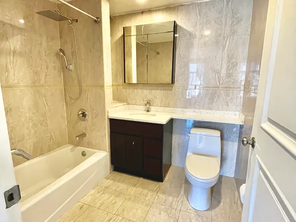 65-50 Austin Street image 8 of 19