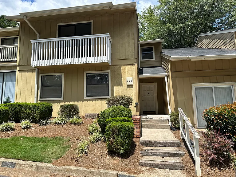 728 Somerset Ct — Photo 18