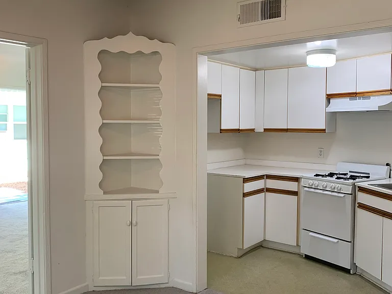 10724 Camarillo St #10726 — Photo 11