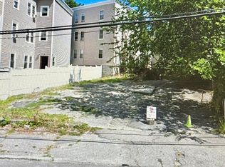71 Cross St, Lawrence, MA 01841