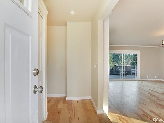4th image of 12101 81st Ave E