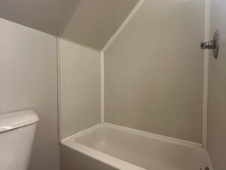 320 Zara St #2 — Photo 15