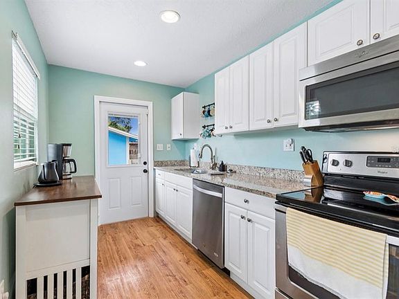 3rd image of 2120 43RD TERRACE N