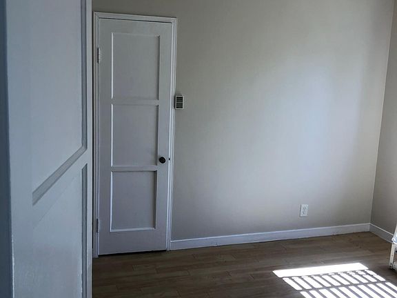 3rd image of 1517 17th St APT 5