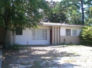 300 Anderson Dr, Mary Esther, FL 32569