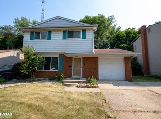 2825 Hampstead Dr, Flint, MI 48506