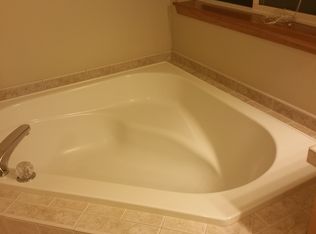 5206 NE 11th St, Renton, WA 98059