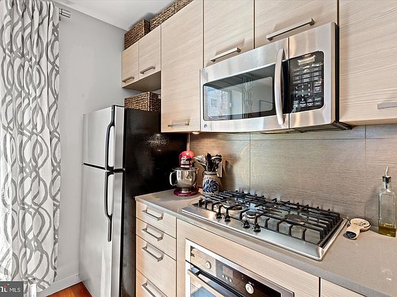2nd image of 1436 Ogden St NW APT 3