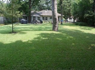 1515 Woodvine Dr, Houston, TX 77055