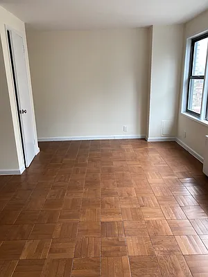 Rented by Bond New York | media 3