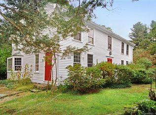 21 Goodrich Rd, Simsbury, CT 06070