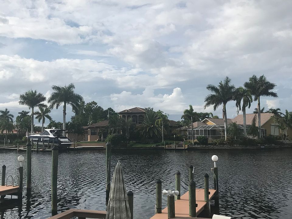 Condo on orchid canal