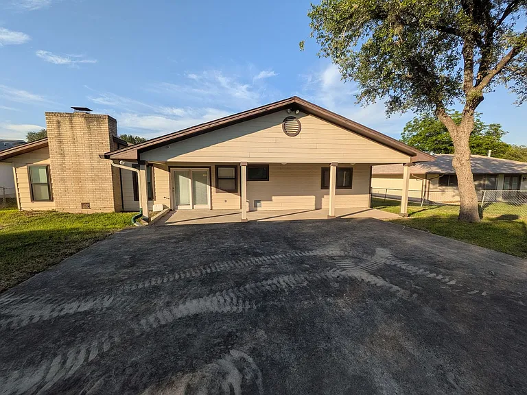 6618 Cloverbend St — Photo 53