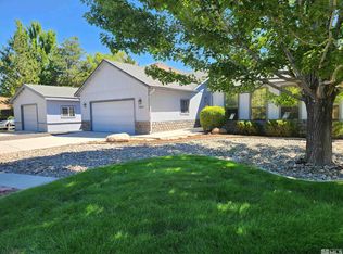 2963 San Fernando Dr, Minden, NV 89423