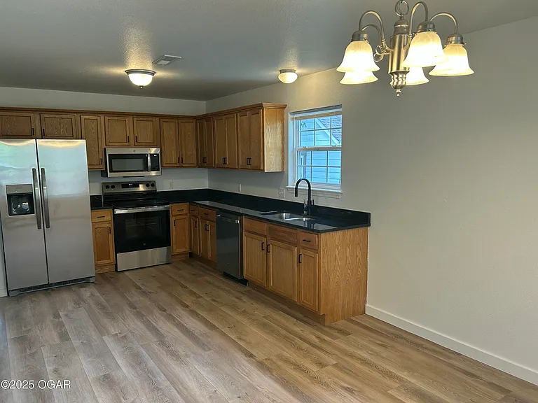 612 N Devon St — Photo 3
