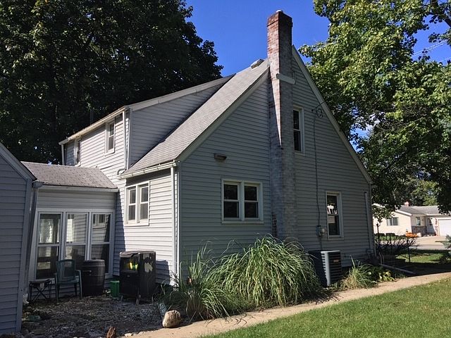 1st image of 801 W Hively Ave
