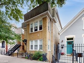 2014 W Charleston St, Chicago, IL