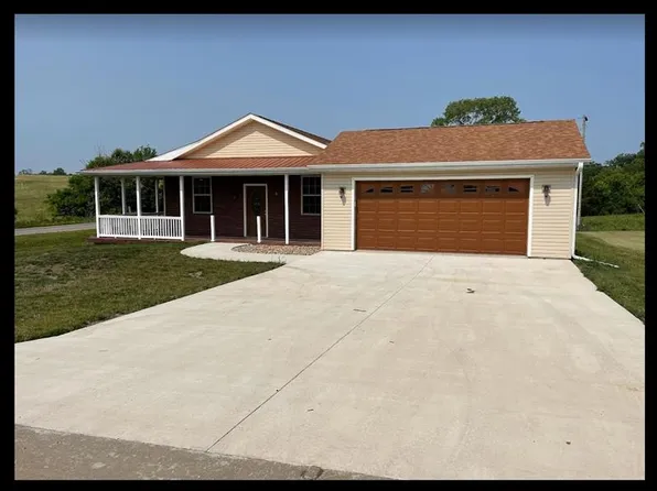 3601 Bettina Ln, Macon, MO 63552