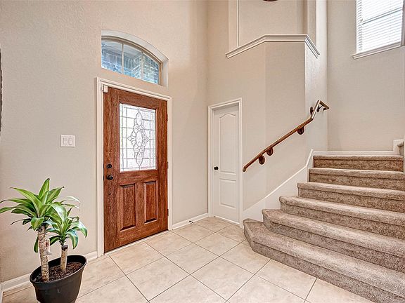 3rd image of 25006 Lakecrest Glen Dr