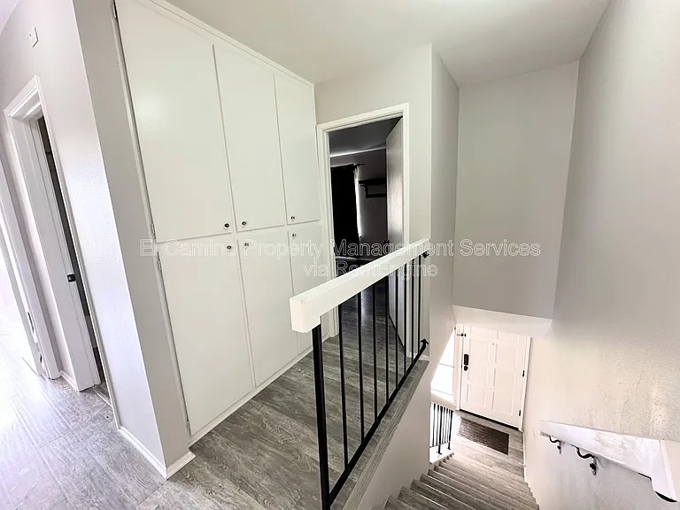 955 W Lamark Ln — Photo 15