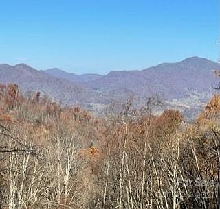 1st image of 104 Avalon Gap Trl