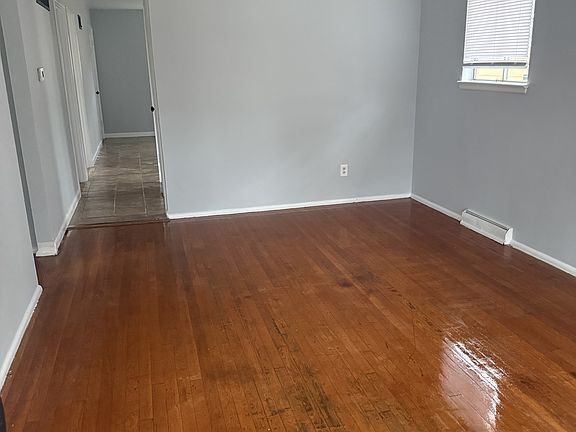 5th image of 5546 Janet Ave
