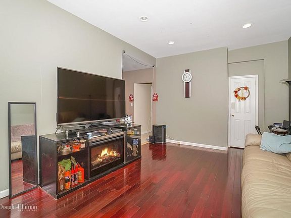 3rd image of 5810 81st St